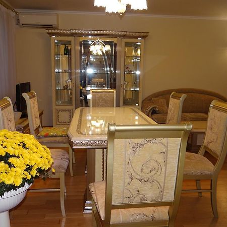 Luxury Versailles Apartments Center Opera Burgas City Pokoj fotografie