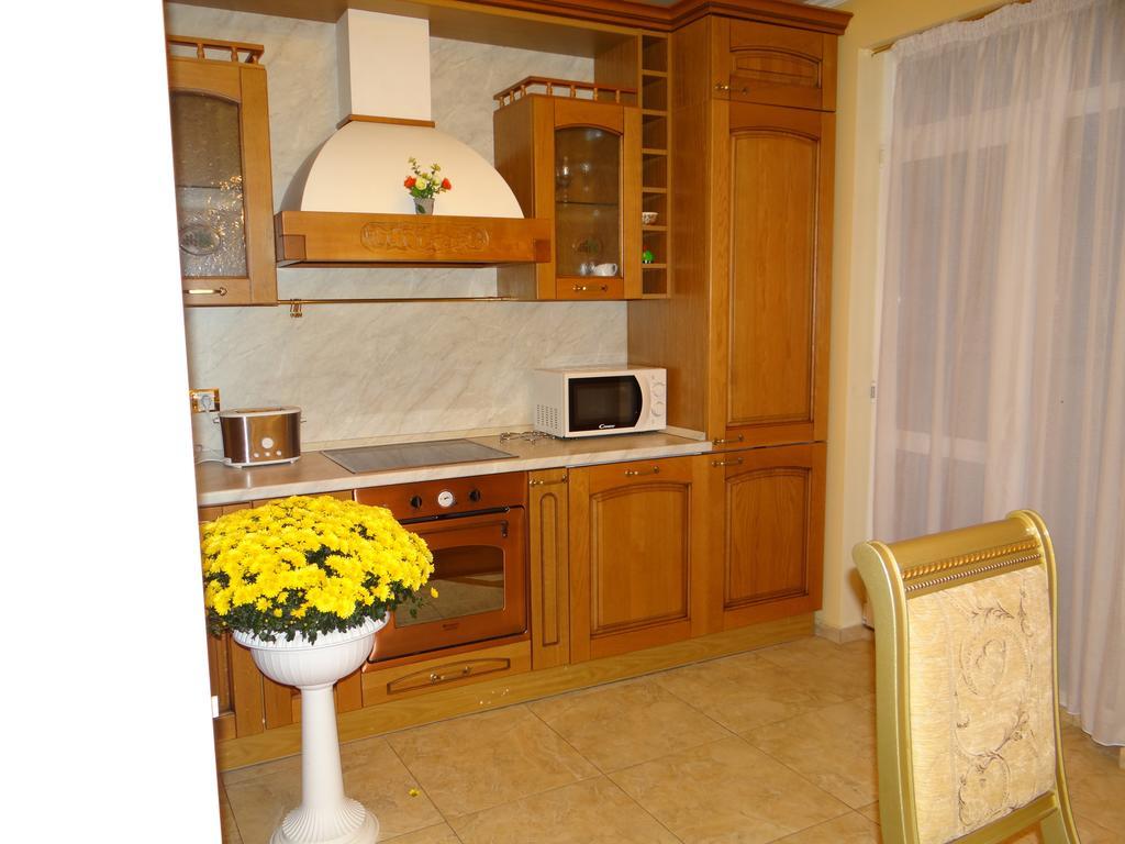 Luxury Versailles Apartments Center Opera Burgas City Pokoj fotografie