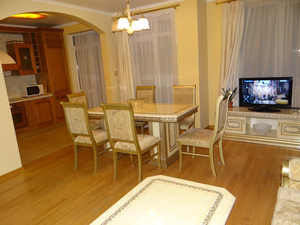 Luxury Versailles Apartments Center Opera Burgas City Exteriér fotografie