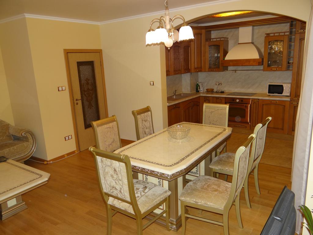 Luxury Versailles Apartments Center Opera Burgas City Exteriér fotografie